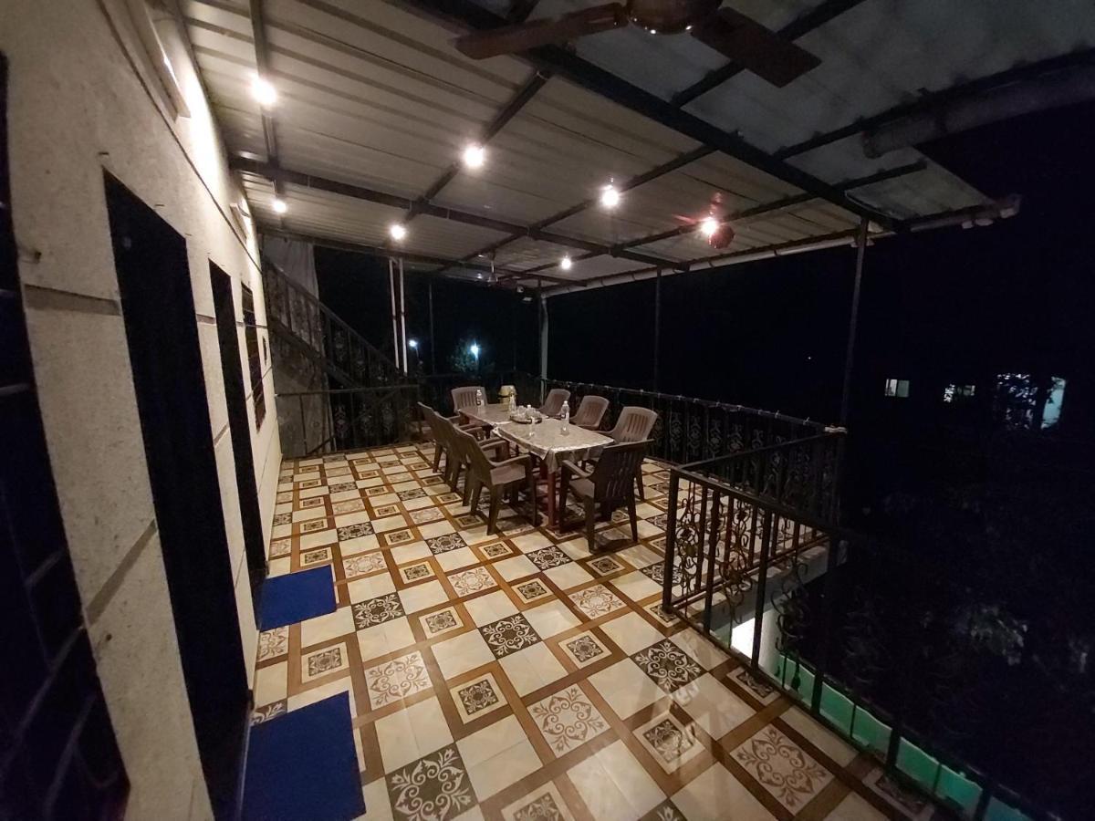 Rane Ambadnya Niwas Daire Nagaon  Dış mekan fotoğraf